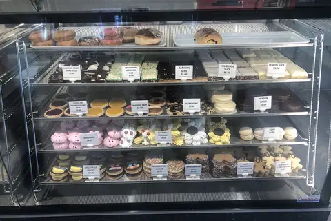 Cake Inn photo 3
